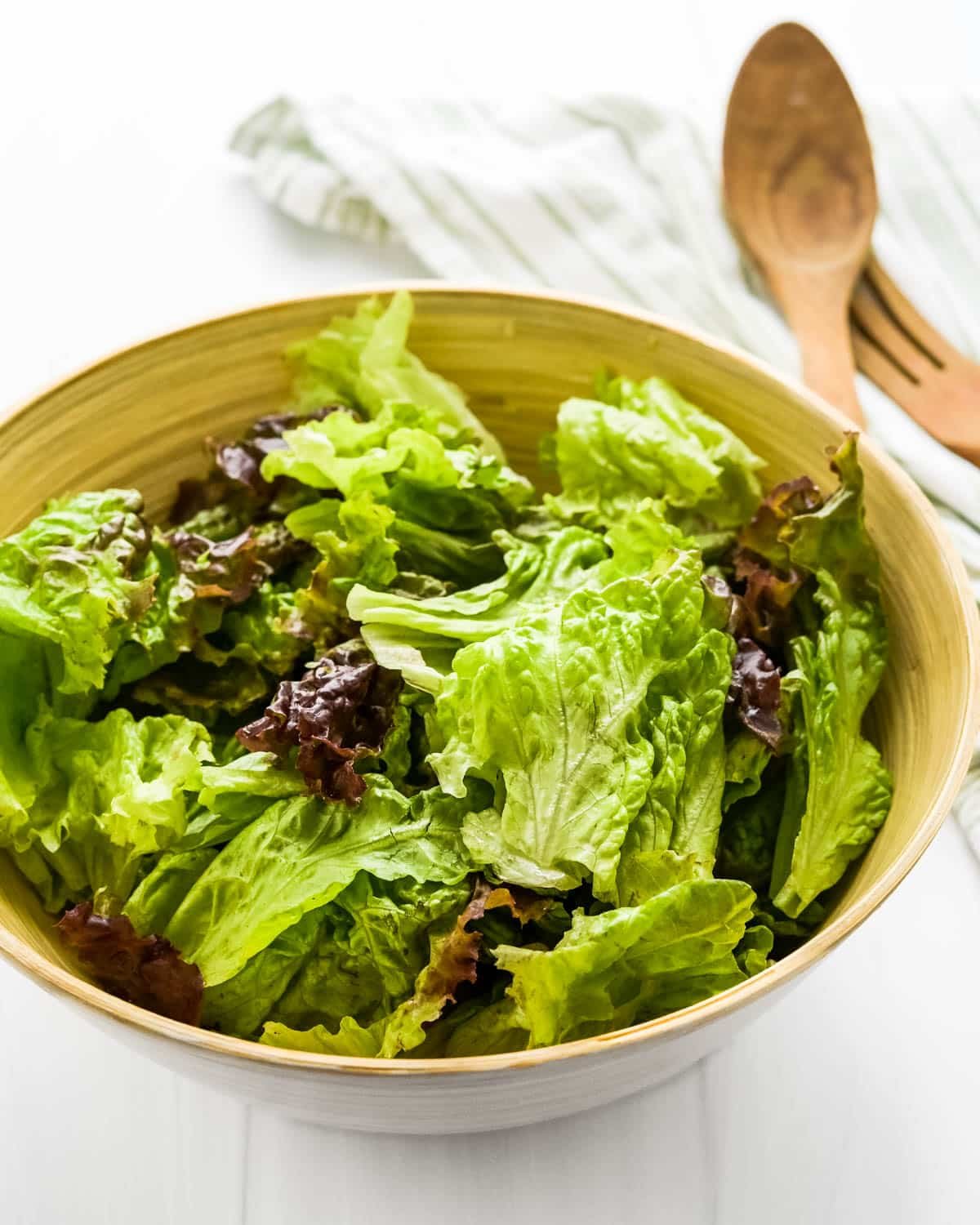 Mixed green salad